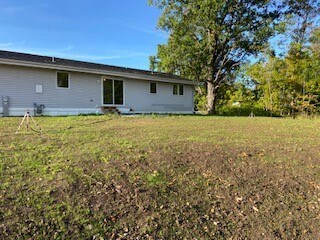 Back Yard - 5042 Shamrock Way