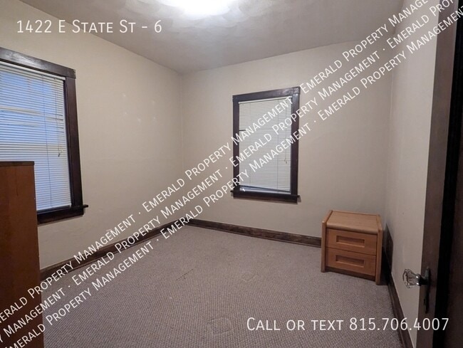 Photo - 1422 E State St Unit 6