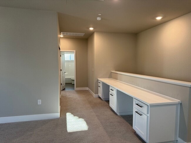 Photo - Recently Built Modern 4BD/2.5BA Single Family Home in Desirable Whitney Ranch Community!