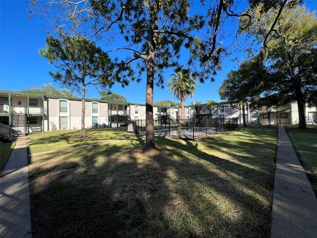 Building Photo - 130 Oyster Creek Dr Unit 21