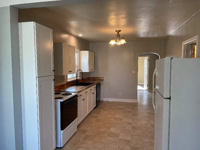 Photo - 236 Custer Ave Unidad 236