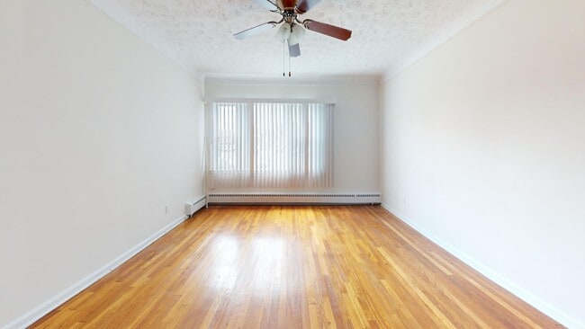 Photo - Meadowbrook Apartments