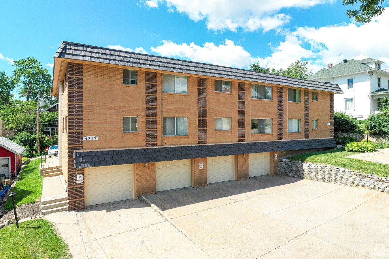 Wakeley Pointe Apartments - Wakeley Pointe Apartments