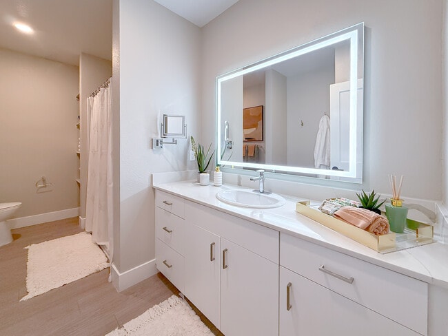 Jade Studio - Bathroom