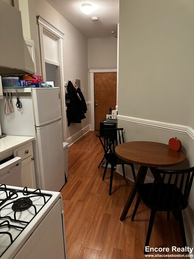 Photo - 38 Hemenway St Unidad 15