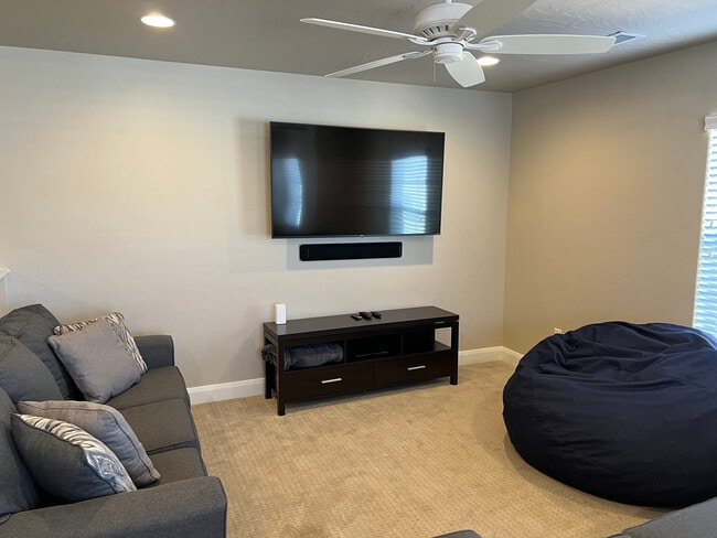 Photo - 1911 E Fiesta Ln