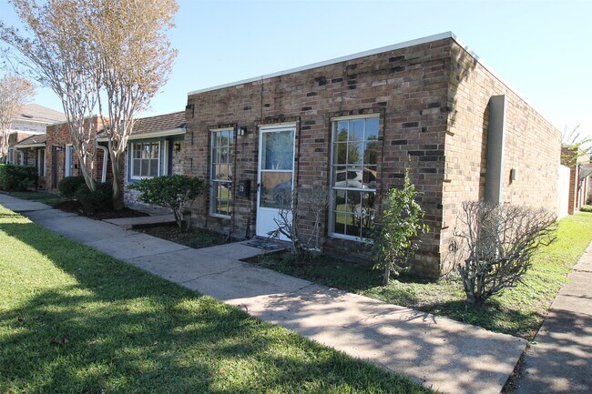 Photo - 219 W F St Unit 219