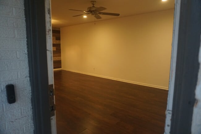 Photo - 1324 Federal Dr