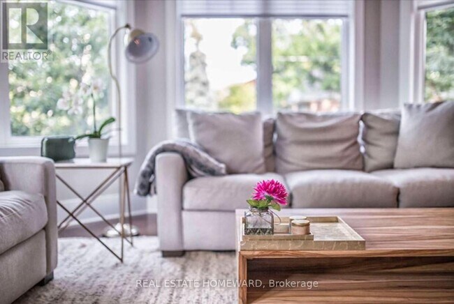 Photo - 111A Bernard Ave