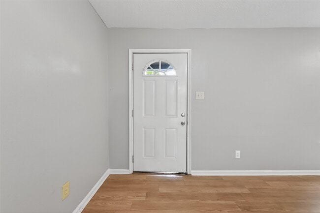 Photo - 4810 Dabney St