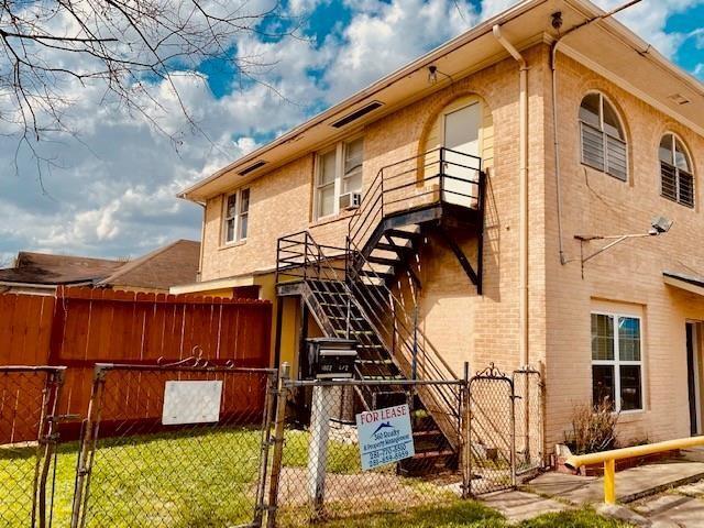 Photo - 1602 Henninger St Apartamento