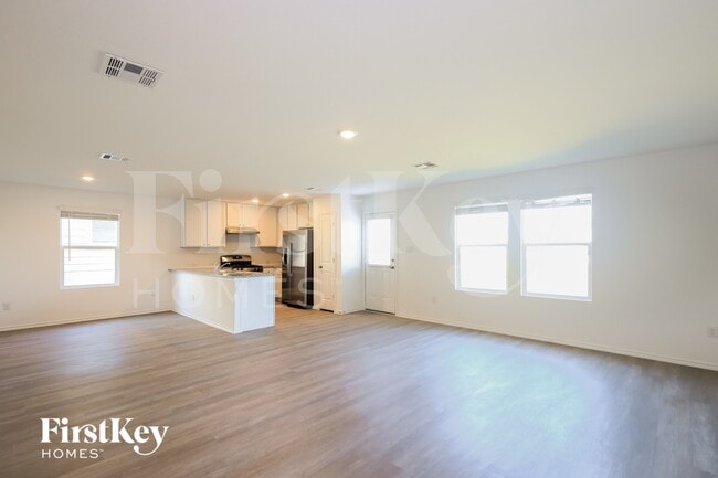 Photo - 6611 Scarecrow Wy