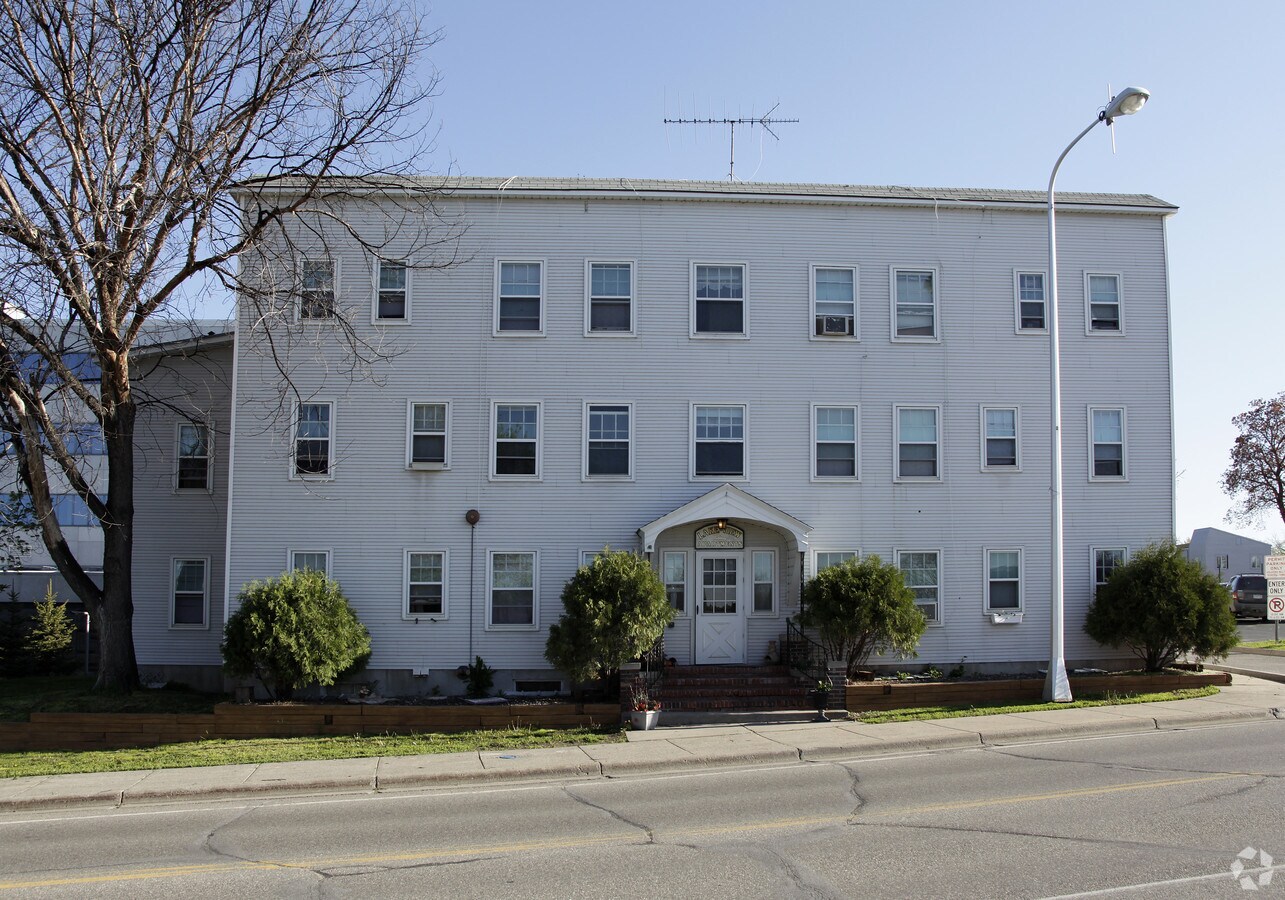 Photo - Lakeview Apartments