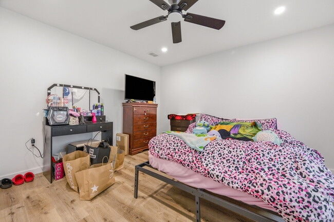 Photo - 87 Stetson St