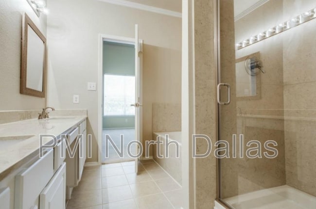 Photo - 7001 Van Gogh Dr