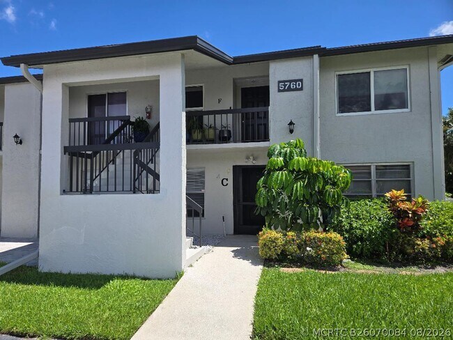 Building Photo - 5760 Princess Palm Ct Unit C