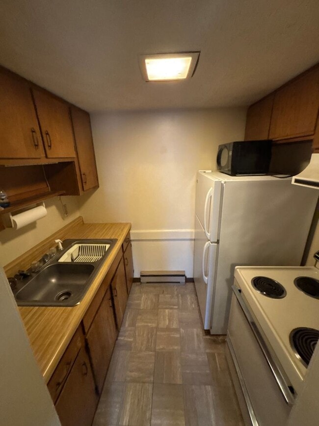 Photo - 44 W Front St Unit Apt B