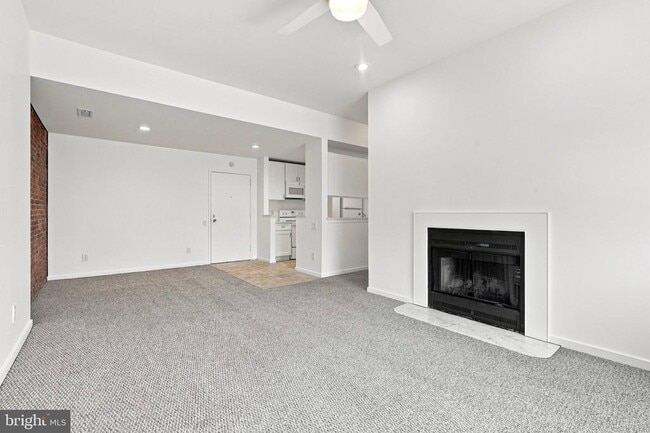 Photo - 102 Church St Unit 405