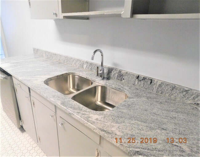 Photo - 932 Munsen Spring Dr