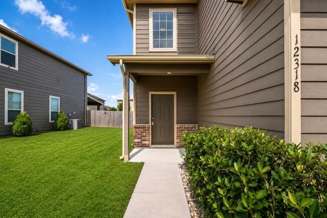 Photo - 12318 Skyview Manor Dr