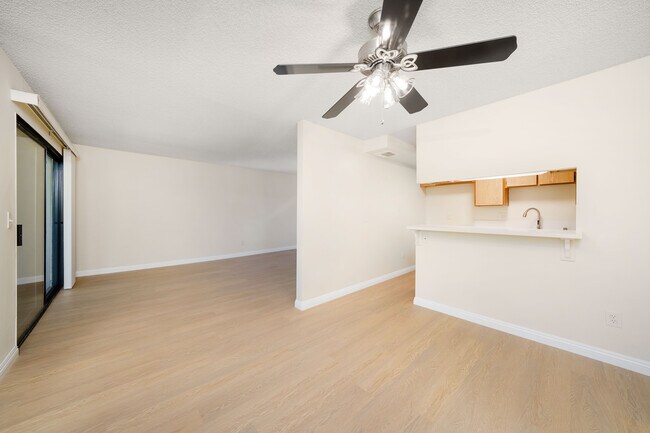 12244 Riverside Dr