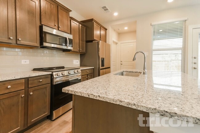 Photo - 8204 Howell Oak Dr