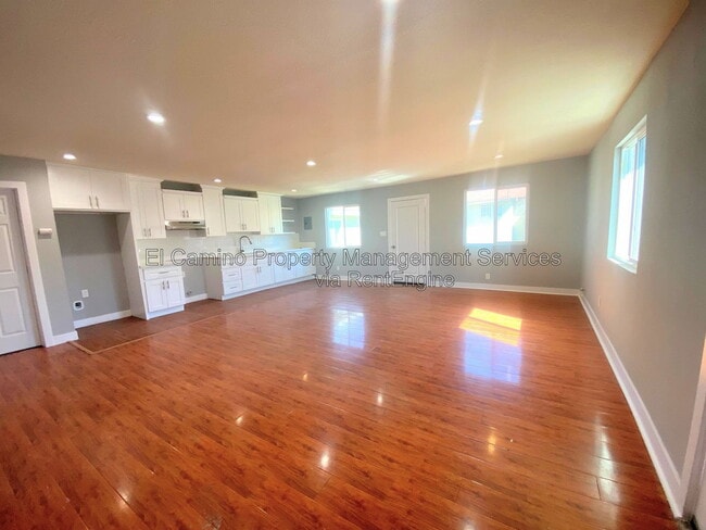 303 N Townsend Ave