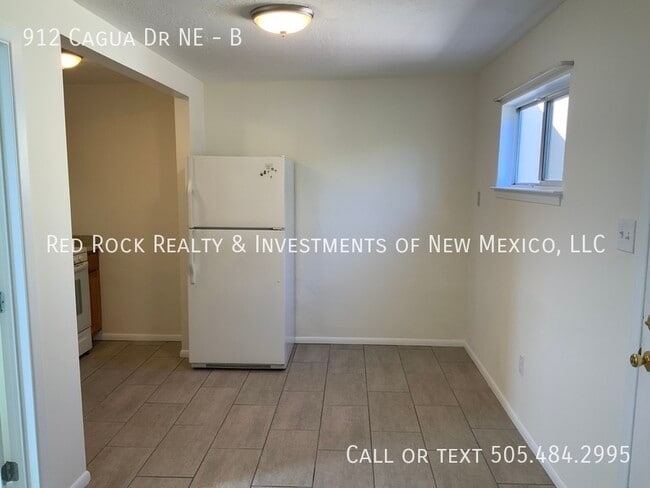 Photo - 912 Cagua Dr NE