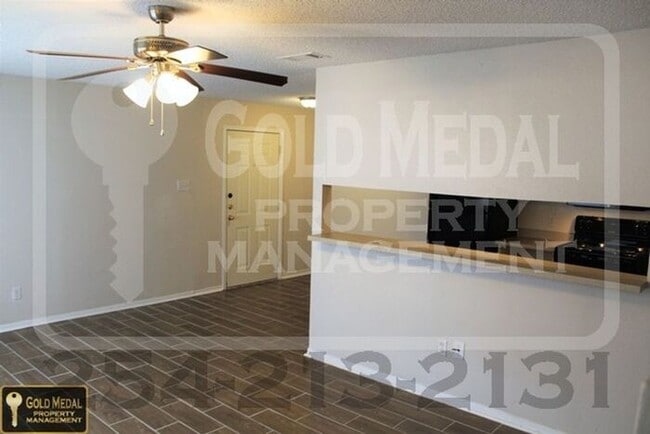 Photo - 503 Longhorn Cir