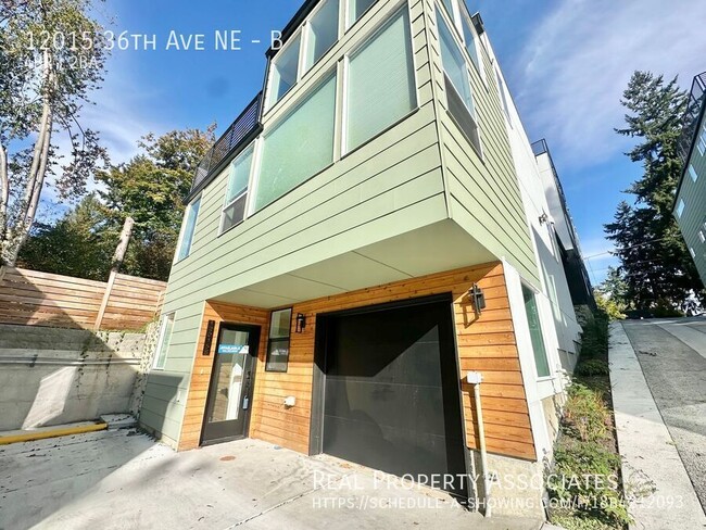 Building Photo - 12015 36th Ave NE