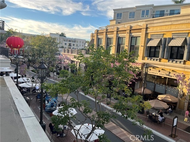 Photo - 205 Caruso Ave