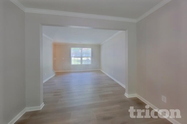 Photo - 711 Archers Ln