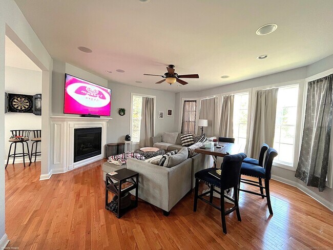 Photo - 11 Cobble Ct