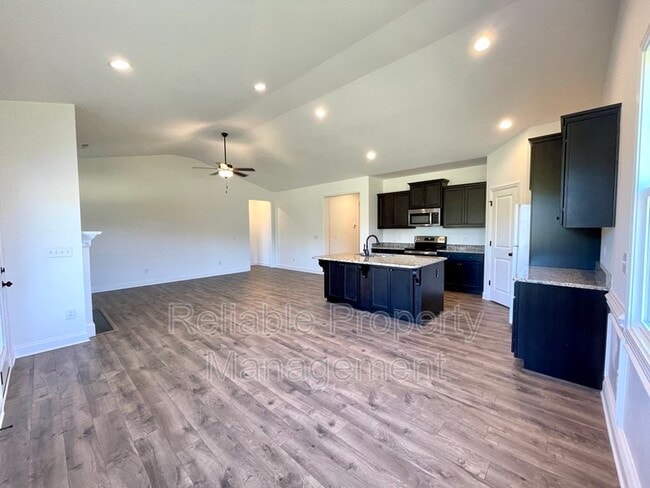 Photo - 216 Damsel St