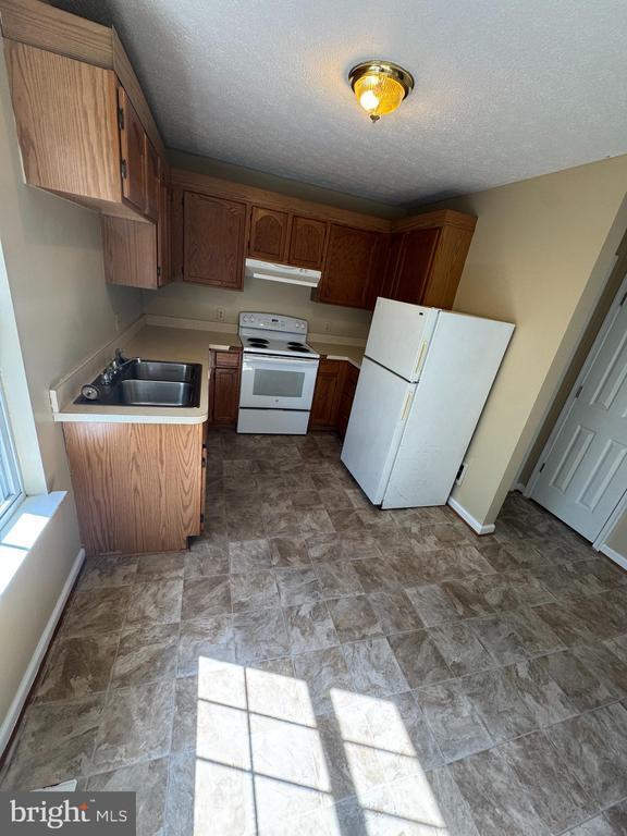 Photo - 536 Allston Cir