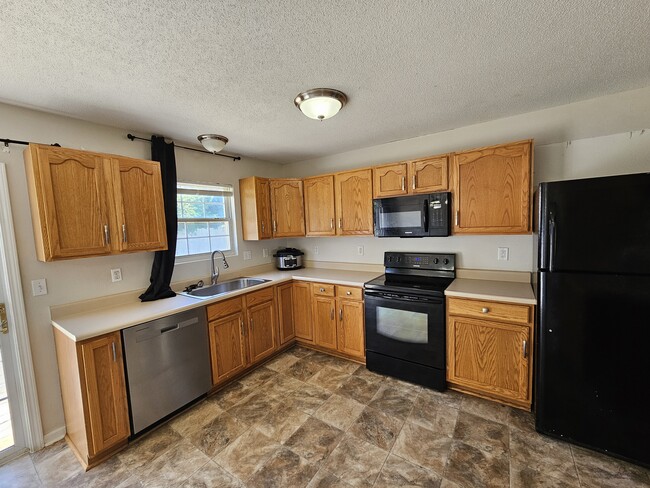Photo - 127 Bayfield Dr