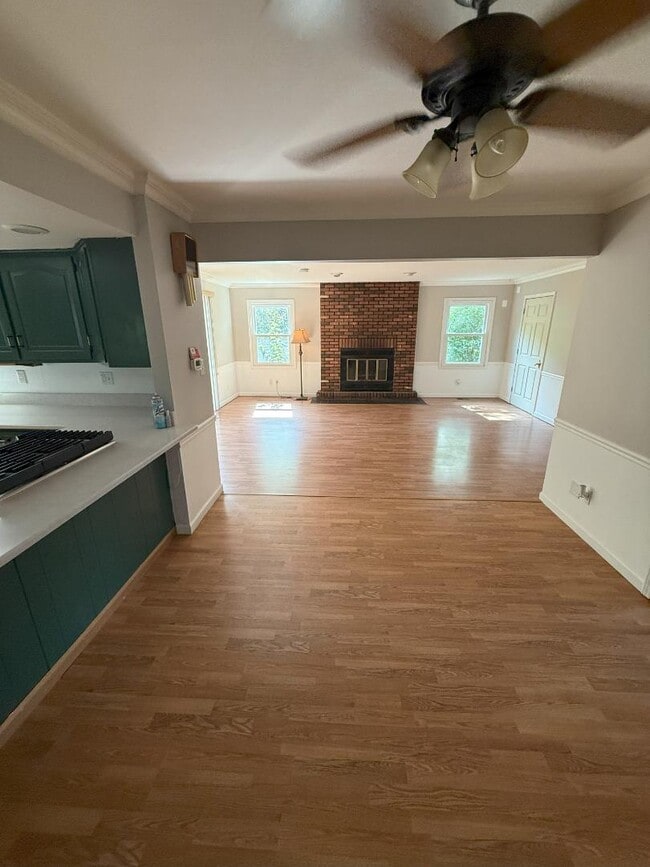 Photo - 116 Woodview Ct