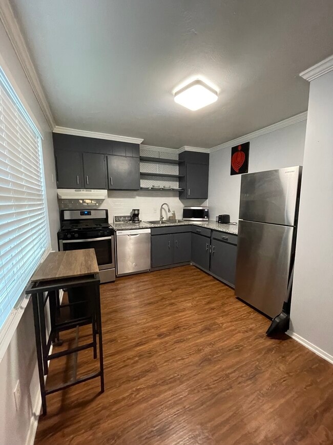 Kitchen - 2429 Lawrenceville Hwy Unit #8