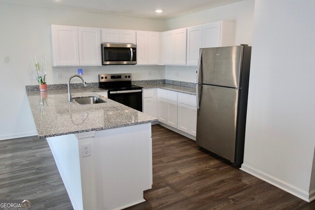 Photo - 205 Landing Blvd