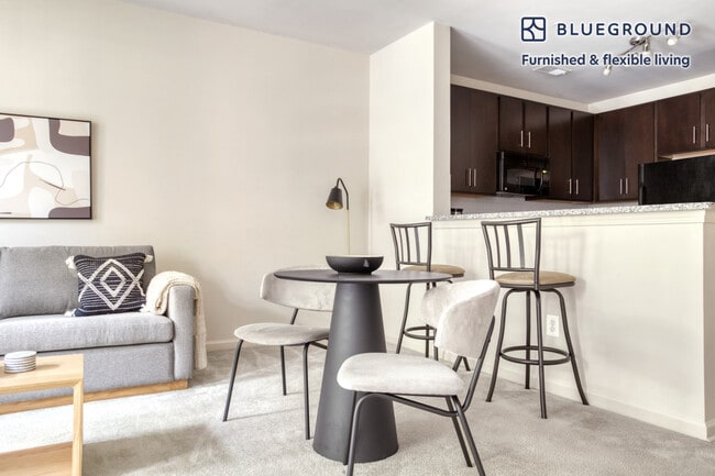 Photo - 305 10th Street South Unidad FL2-ID561