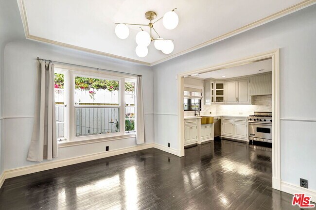 Photo - 744 N Sierra Bonita Ave