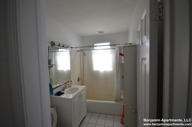 Photo - 26 Haskell St Unit 3