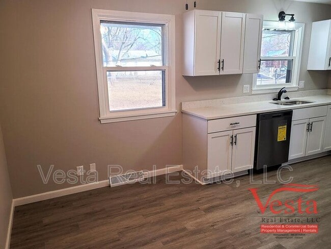 Building Photo - 1219 Rutledge Rd