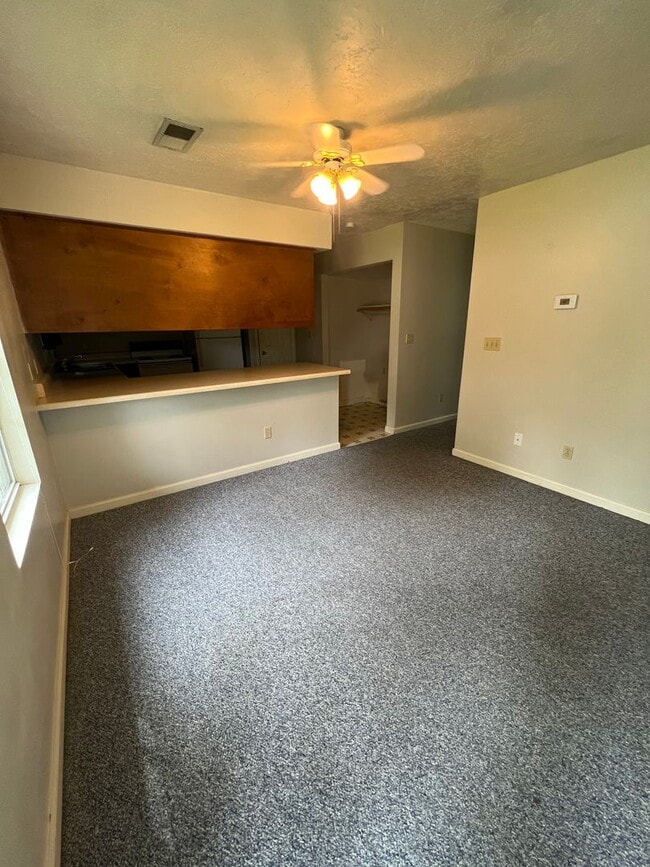 Photo - 405 Fonville St Unit B