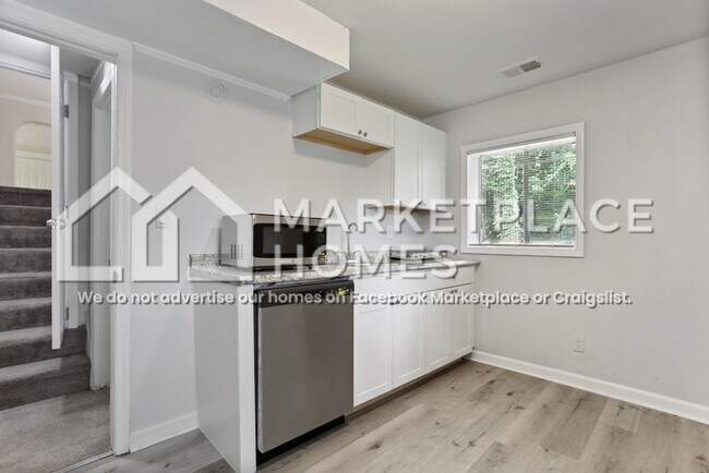 Photo - 4407 Kimball Rd SW