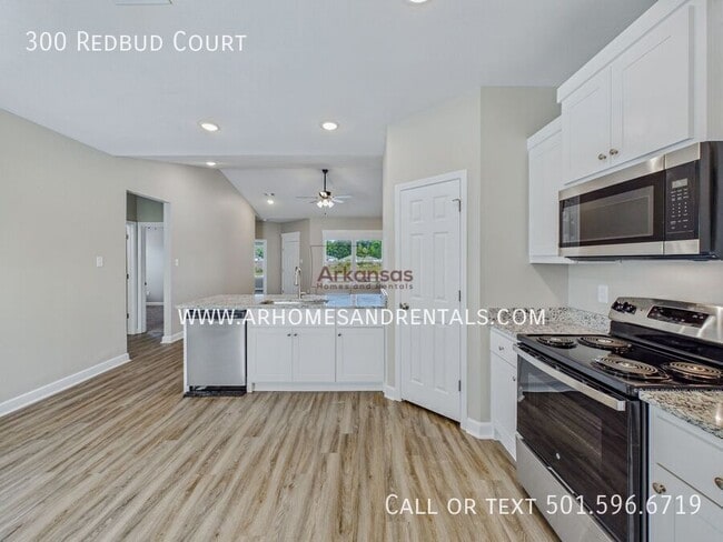 Photo - 300 Redbud Ct