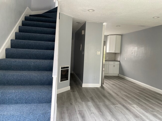2268 W 20th St Unidad 2