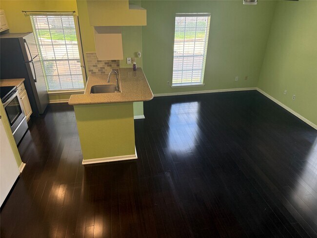 Photo - 7575 Cambridge St Unidad 3301