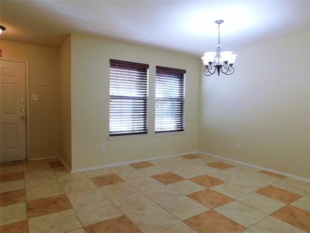 Photo - 2801 Saddle Dr