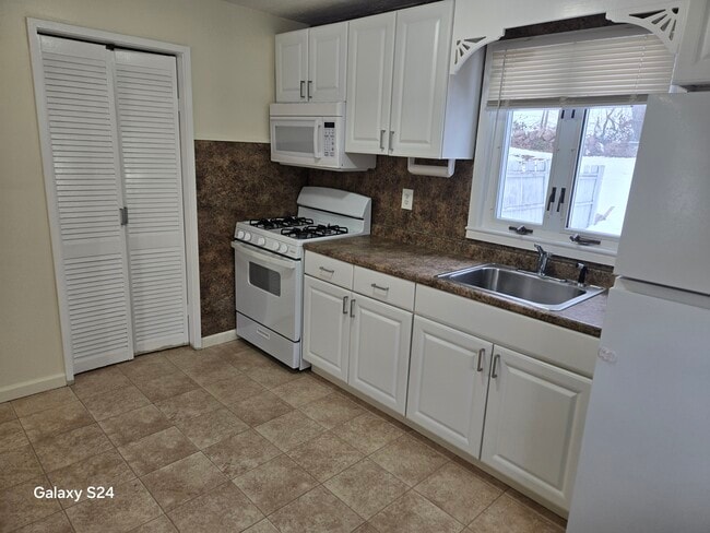 Photo - 94 Cortland Cir